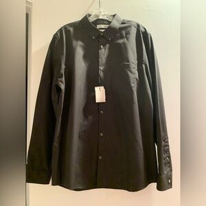 NWT Men's Black and Gray Soft Plaid Button-Up Shirt